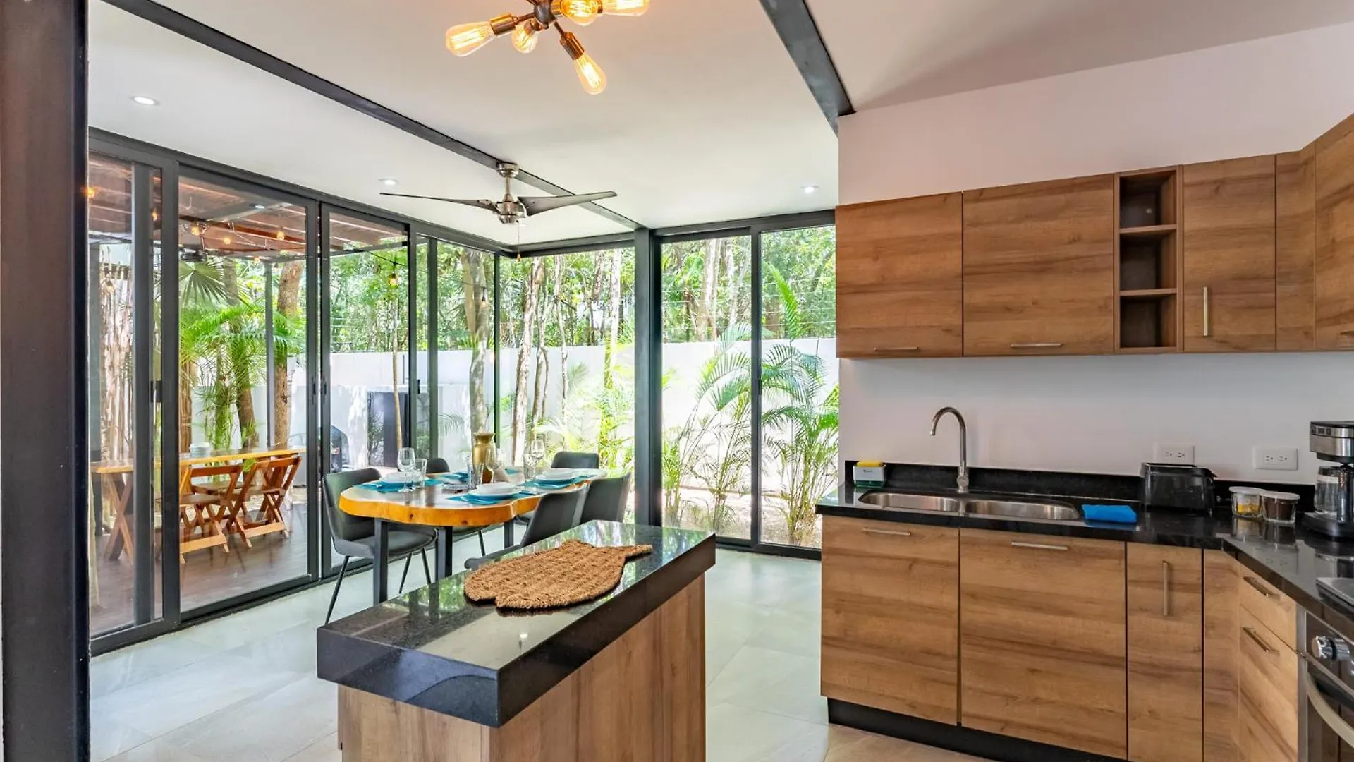 Casa Chiit Villa Tulum